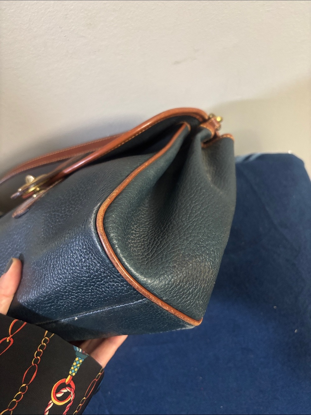 COACH Vintage Sheridan Collection Handbag Turnlock with original hang tag - Picture 7 of 16